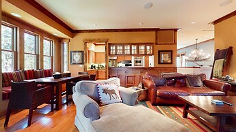 Lodestar #2001 5 Bedroom Home by RedAwning