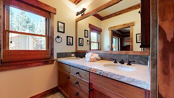 Lodestar #2001 5 Bedroom Home by RedAwning