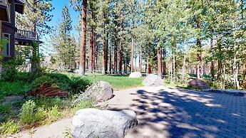 Lodestar #2001 5 Bedroom Home by RedAwning