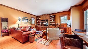 Lodestar #2001 5 Bedroom Home by RedAwning