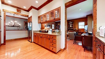 Lodestar #2001 5 Bedroom Home by RedAwning