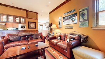 Lodestar #2001 5 Bedroom Home by RedAwning