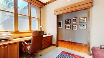 Lodestar #2001 5 Bedroom Home by RedAwning