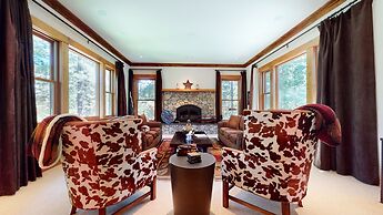 Lodestar #2001 5 Bedroom Home by RedAwning