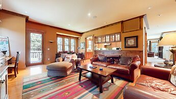 Lodestar #2001 5 Bedroom Home by RedAwning