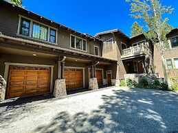 Lodestar #2001 5 Bedroom Home by RedAwning