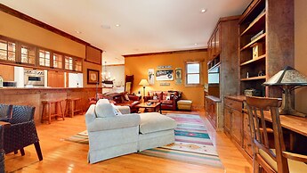 Lodestar #2001 5 Bedroom Home by RedAwning