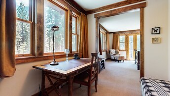 Lodestar #2001 5 Bedroom Home by RedAwning