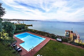 Villa Patrizia Lake View - Italian Homing