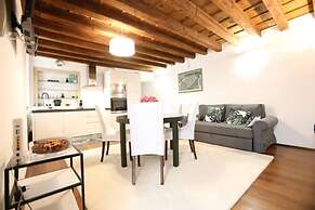 Residenza Corte Carnesali - Italian Homing