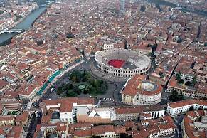 Residenza Corte Carnesali - Italian Homing