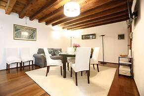 Residenza Corte Carnesali - Italian Homing