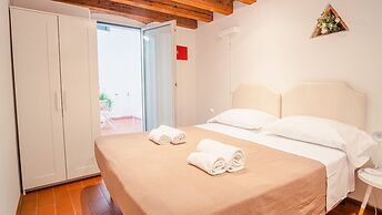 Residenza Corte Carnesali - Italian Homing