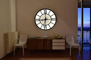 Duomo sea Side Deluxe Apartment