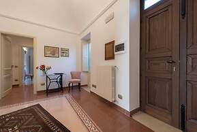 Duomo sea Side Deluxe Apartment