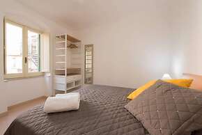 Duomo sea Side Deluxe Apartment