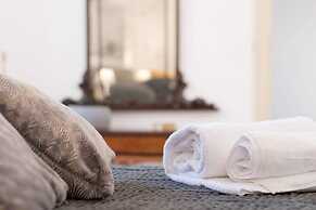 Duomo sea Side Deluxe Apartment