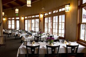Clay Brook Hotel