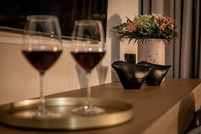 Athinaion Recreation Suites