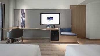 Holiday Inn Express Tengchong Hot Spring by IHG