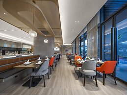 Holiday Inn Express Tengchong Hot Spring by IHG