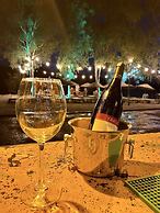 Marimare Beach & Bungalow Hotel