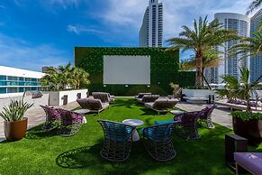 Amazing Apartments at H Beach House