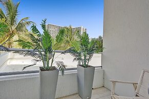 Amazing Apartments at H Beach House