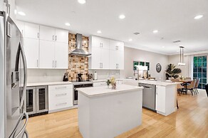 Fabulous 4BR home close to beach