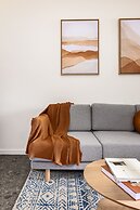 Cinema Suites Apartments by Urban Rest