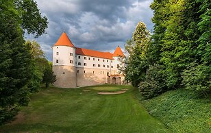 Mokrice Castle Estate