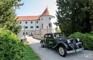 Mokrice Castle Estate