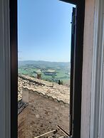 Immaculate 2-rooms Apartment in Todi , Umbria
