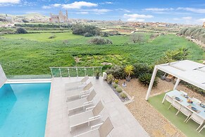Twilight Gozitan Farmhouse With Pool
