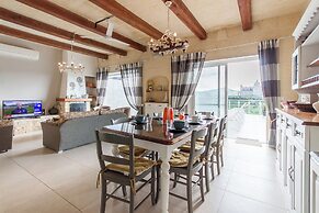 Twilight Gozitan Farmhouse With Pool