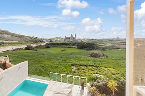 Twilight Gozitan Farmhouse With Pool