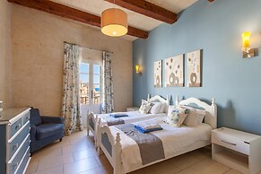 Twilight Gozitan Farmhouse With Pool