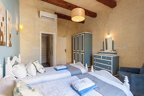 Twilight Gozitan Farmhouse With Pool