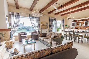 Twilight Gozitan Farmhouse With Pool