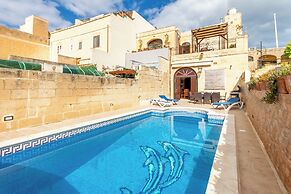 Villayana Gozitan Farmhouse with pool