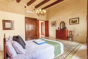 Villayana Gozitan Farmhouse with pool