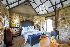 Flitwick Ranch - Bull Stables Room 8