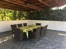 House Erra -family Frendly House