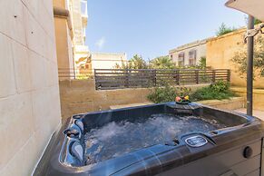 Gee9teen Gozitan Villa, Pool & Whirlpool