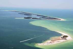 The Keys Bungalow On The Cotee River