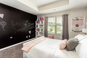 Large Luxury Getaway For Families Children