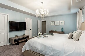 Large Luxury Getaway For Families Children