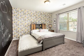 Large Luxury Getaway For Families Children