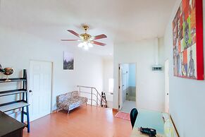 Private Residence Hosted by Sasithorn