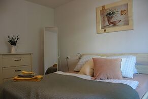 Nice Apartment With sun Terrace